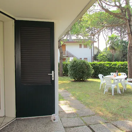 Comfortable With Fenced Garden